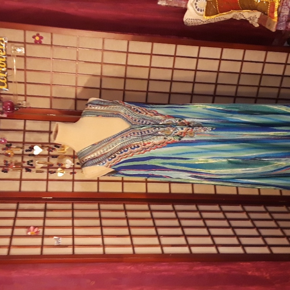 #021 Beautiful Altered COS Dress - Picture 4 of 17